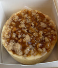 Apple Crumble Caramel Cheesecake